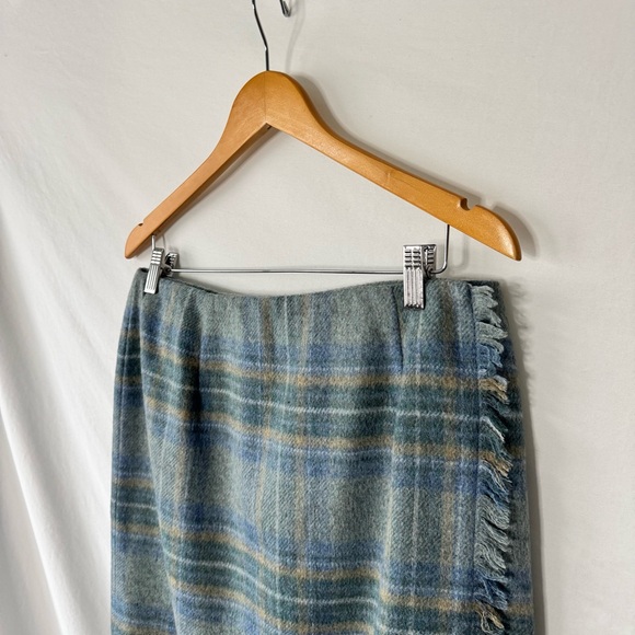 Vintage 90s Talbots Plaid Light Blue and Green Women's Wool Midi Skirt - Picture 2 of 11